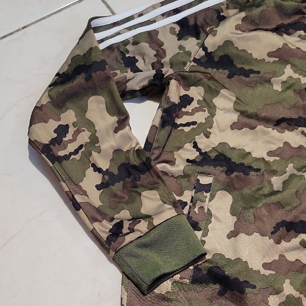 Adidas Green Camouflage Jacket with White Stripes - Picture 3 of 8